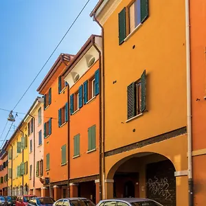 2* Guest house Bed In Bo Porta San Mamolo